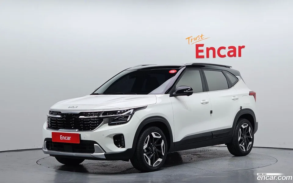 Kia Seltos 1.6 2WD 2024 — фото 1, купить с доставкой в Москву