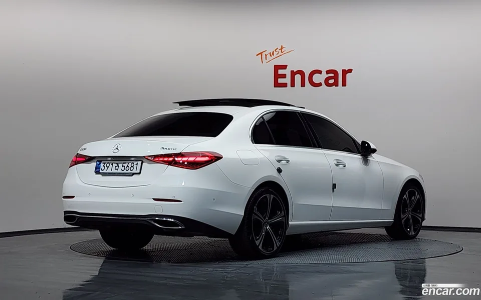 Mercedes-Benz C-Class C300 4MATIC 2023 — миниатюра 2
