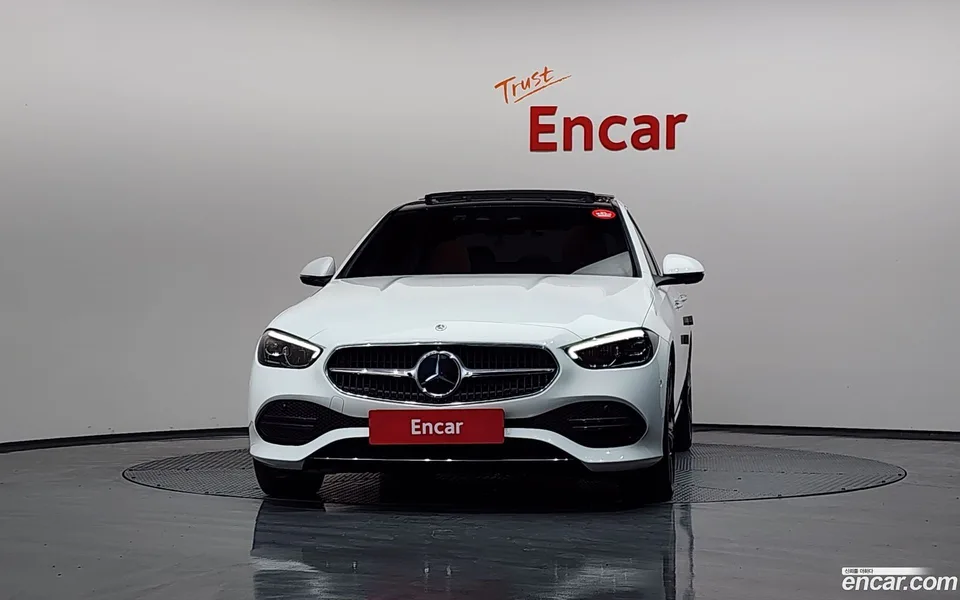Mercedes-Benz C-Class C300 4MATIC 2023 — миниатюра 3
