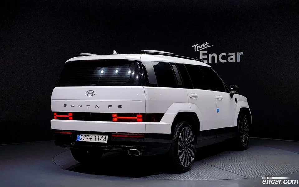 Hyundai SantaFe 2.5T 2WD 2023 — миниатюра 2