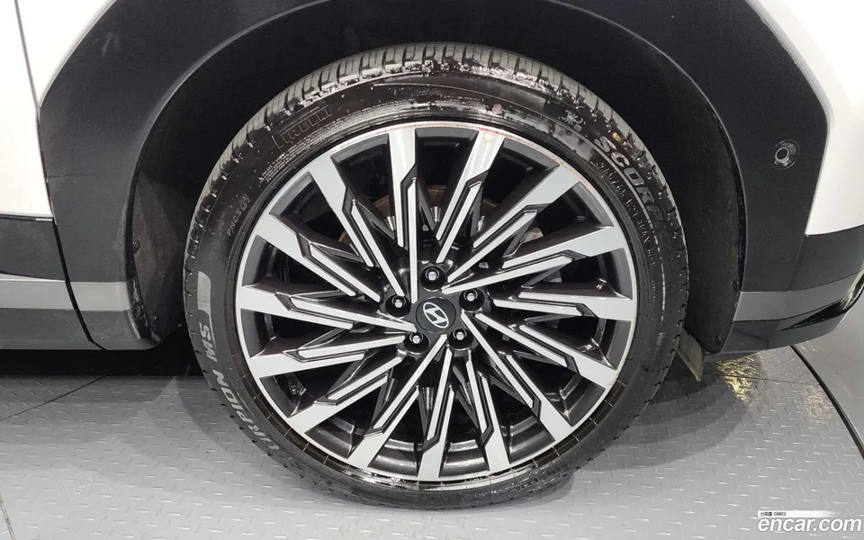 Hyundai SantaFe 2.5T 2WD 2023 — миниатюра 5