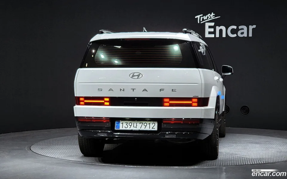 Hyundai SantaFe HEV 1.6 4WD 2023 — миниатюра 4