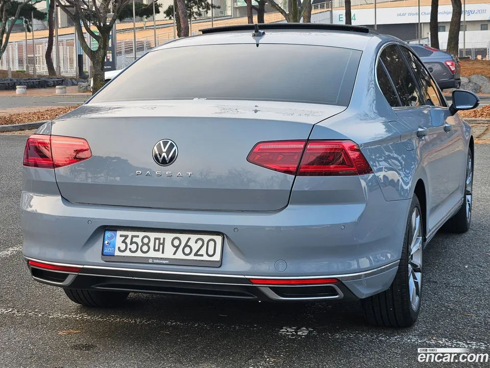Volkswagen Passat GT 2.0 TDI 2022 — миниатюра 5