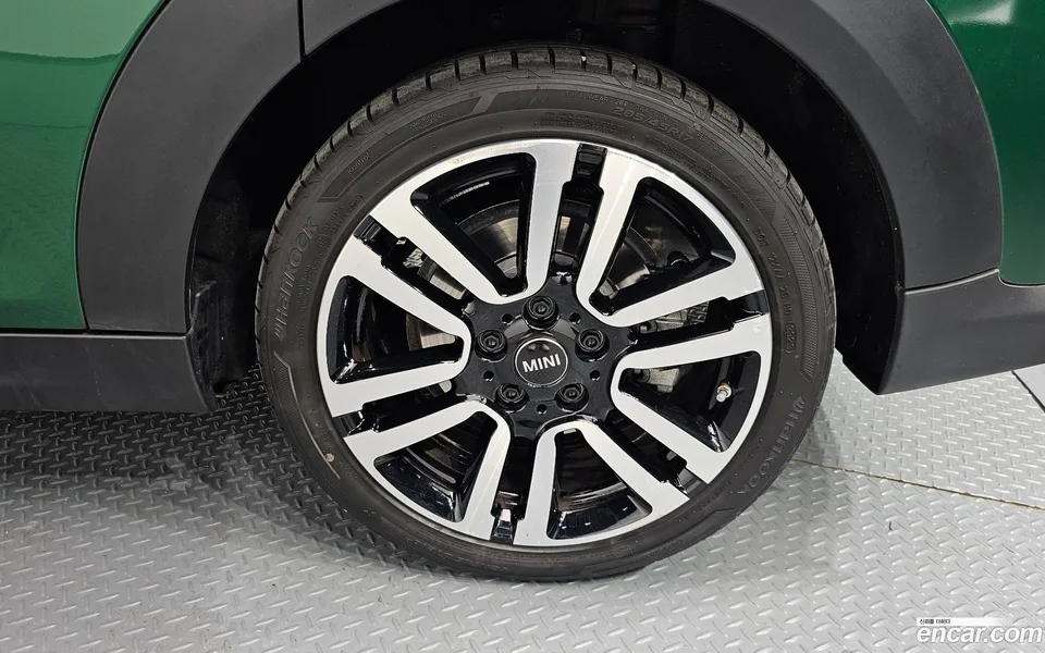 MINI Cooper S 5 2024 — миниатюра 5