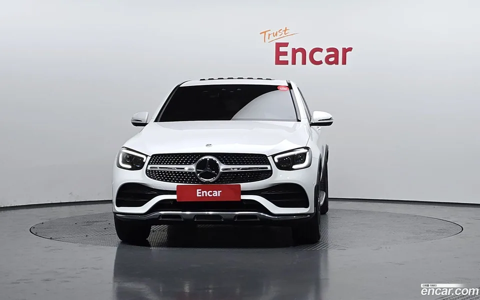 Mercedes-Benz GLC-Class GLC300 4MATIC 2023 — миниатюра 3