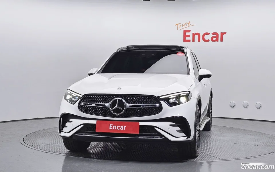 Mercedes-Benz GLC-Class GLC300 4MATIC AMG Line 2023 — миниатюра 3