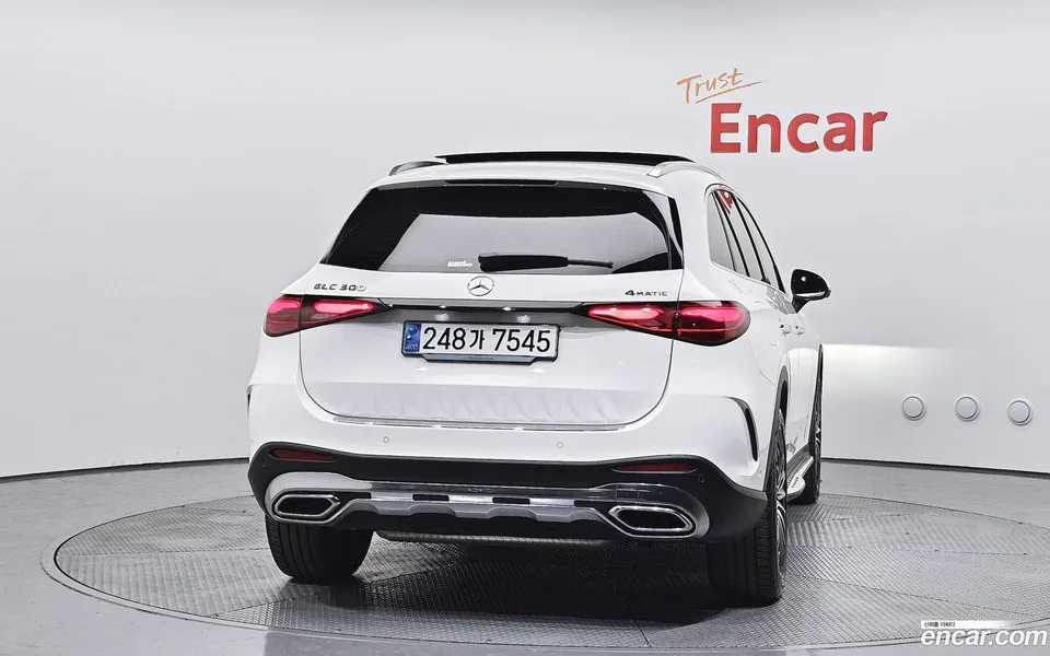 Mercedes-Benz GLC-Class GLC300 4MATIC AMG Line 2023 — миниатюра 4
