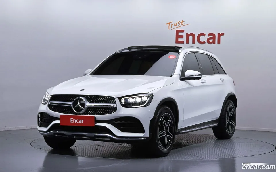 Mercedes-Benz GLC-Class GLC300 4MATIC 2022 — фото 1, купить с доставкой в Москву