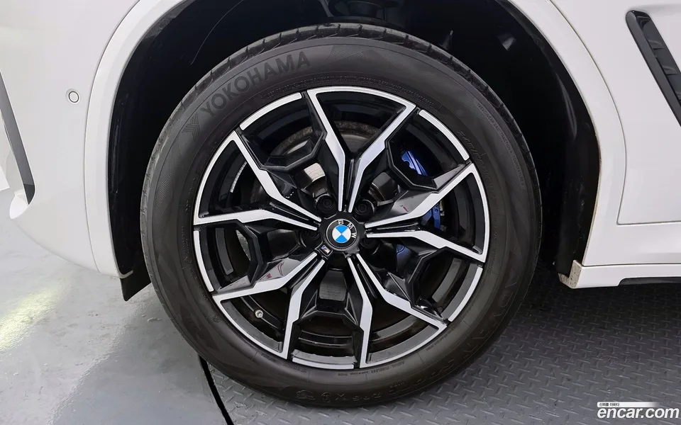 BMW X4 xDrive20i M 2022 — миниатюра 5