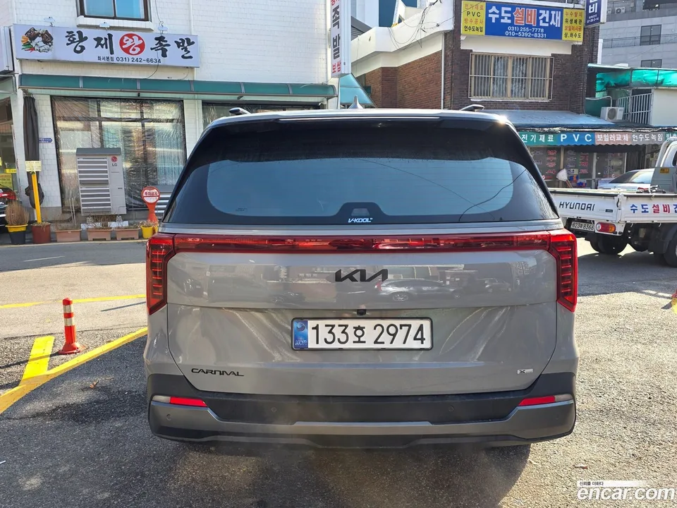 Kia Carnival HEV 9 X Line 2025 — миниатюра 4