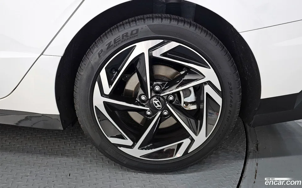 Hyundai Sonata The Edge Hybrid 2024 — миниатюра 5