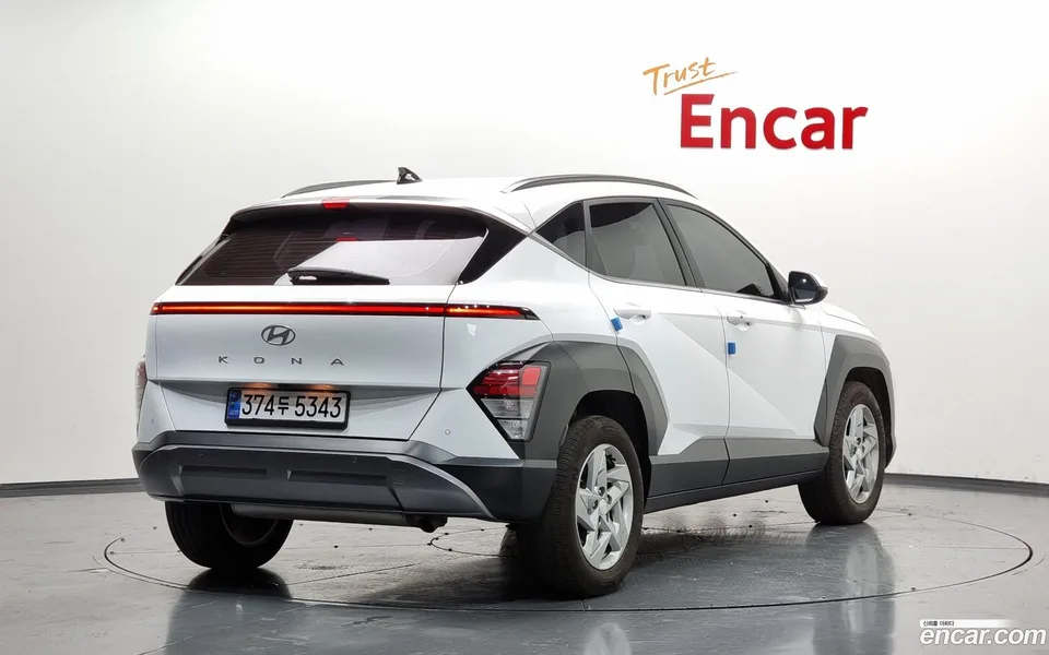 Hyundai Kona 1.6 2WD 2023 — миниатюра 2