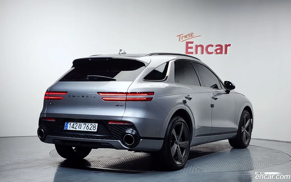 Genesis GV70 2.5T AWD 2023 — миниатюра 2