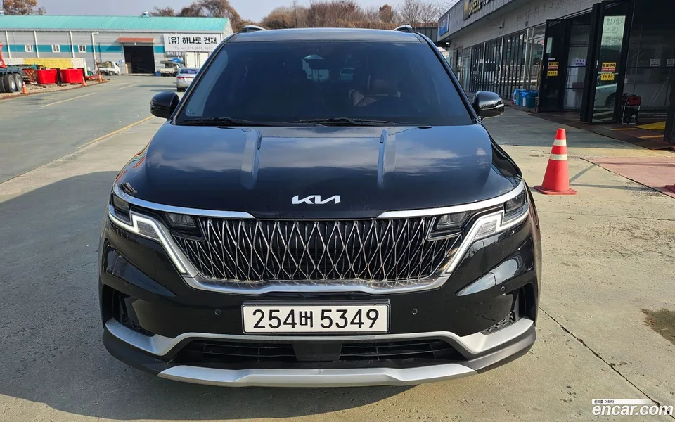 Kia Carnival 9 2023 — миниатюра 2