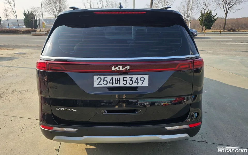 Kia Carnival 9 2023 — миниатюра 4