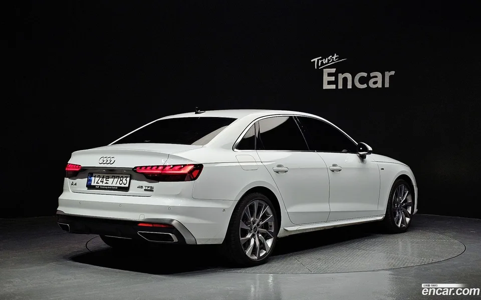 Audi A4 45 TFSI 2023 — миниатюра 2