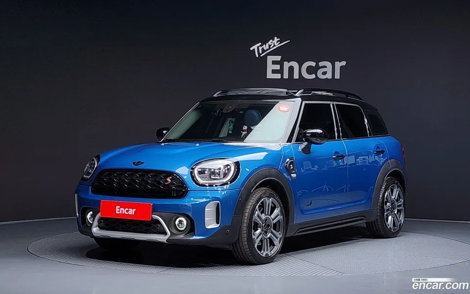 MINI Cooper S Countryman ALL4 2023 — фото 1, купить с доставкой в Москву