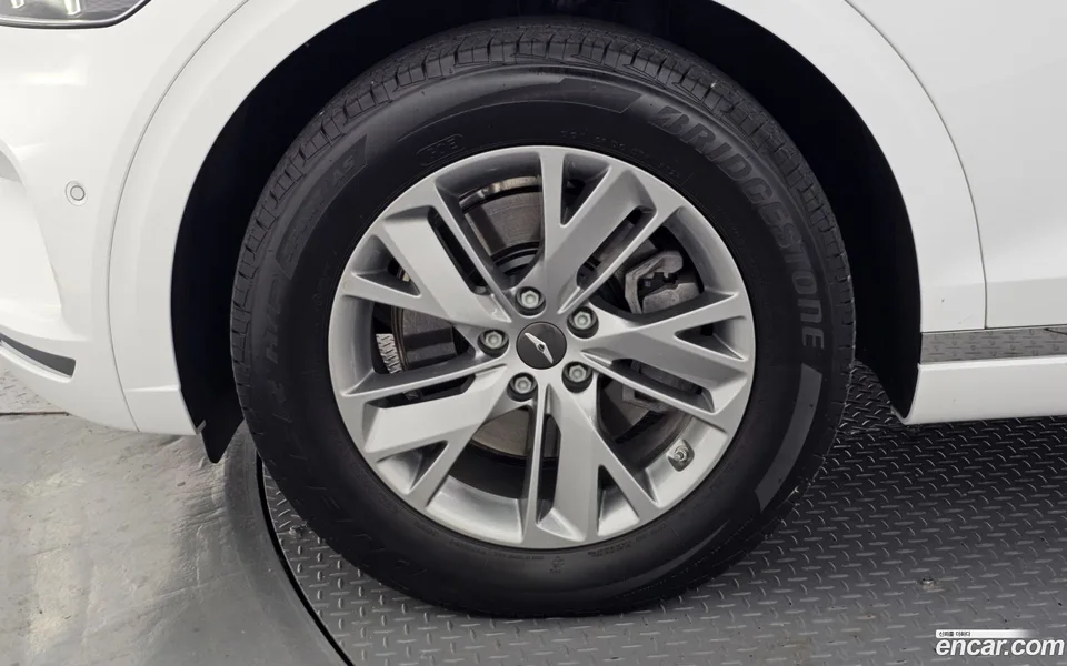 Genesis GV70 2.5T AWD 2023 — миниатюра 5