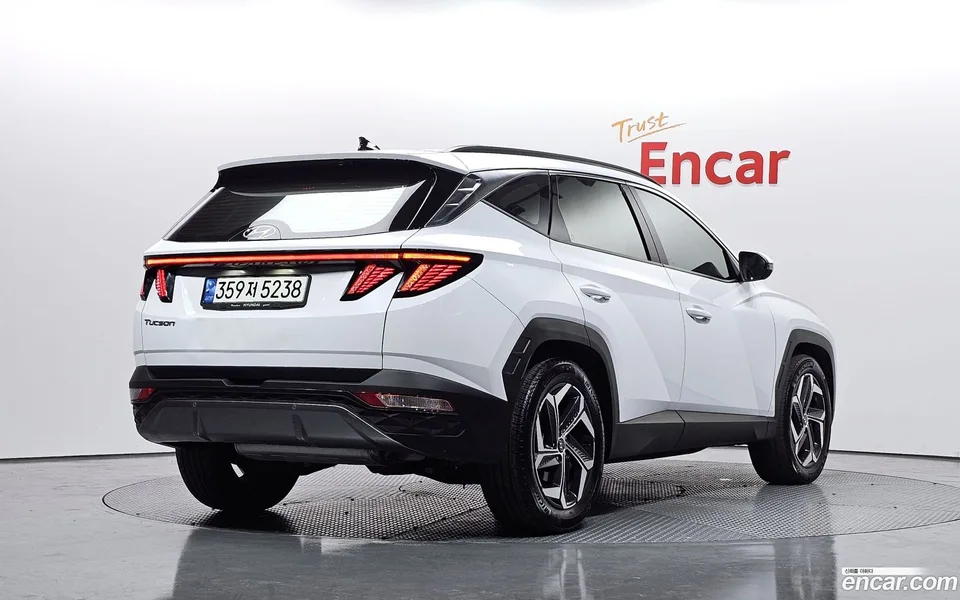 Hyundai Tucson 1.6 2WD 2022 — миниатюра 2