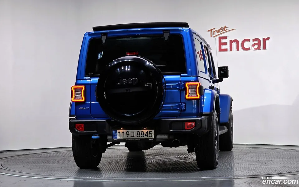 Jeep Wrangler 2.0 4 4xe 2022 — миниатюра 4