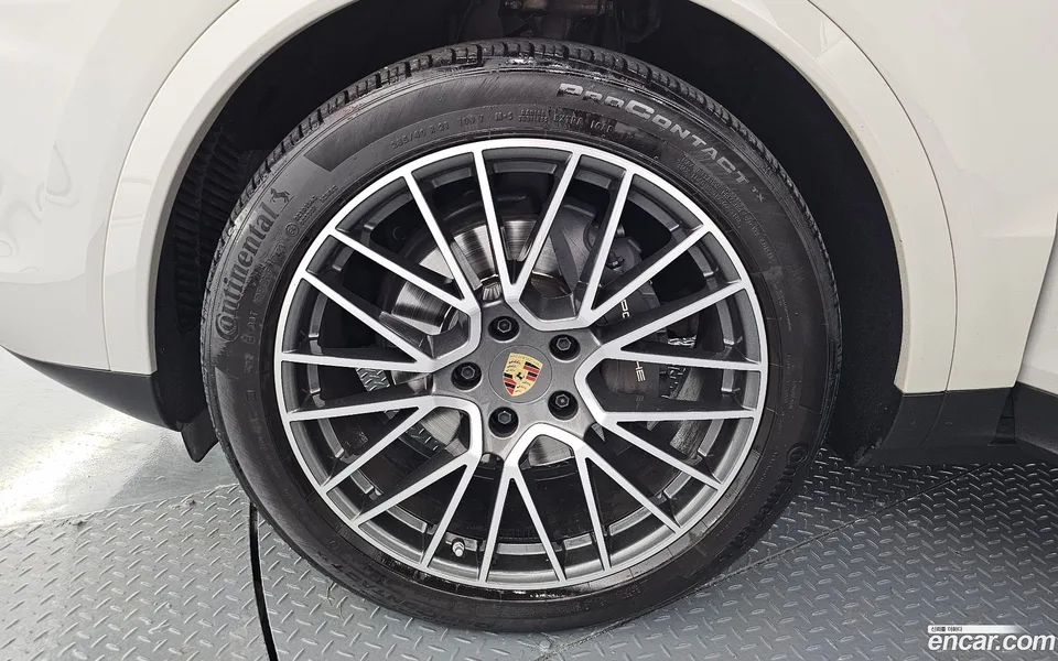 Porsche Cayenne 3.0 2023 — миниатюра 5