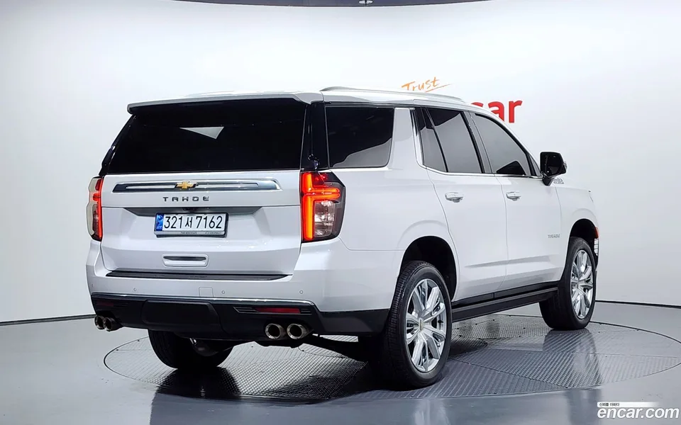 Chevrolet Tahoe 6.2 4WD 2022 — миниатюра 2