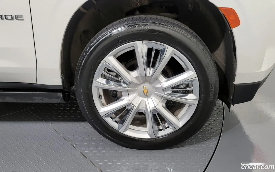 Chevrolet Tahoe 6.2 4WD 2022 — миниатюра 5