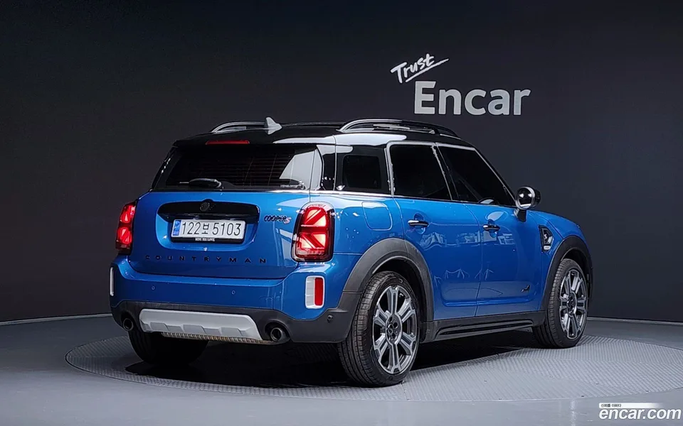 MINI Cooper S Countryman ALL4 2023 — миниатюра 2