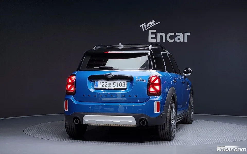 MINI Cooper S Countryman ALL4 2023 — миниатюра 4
