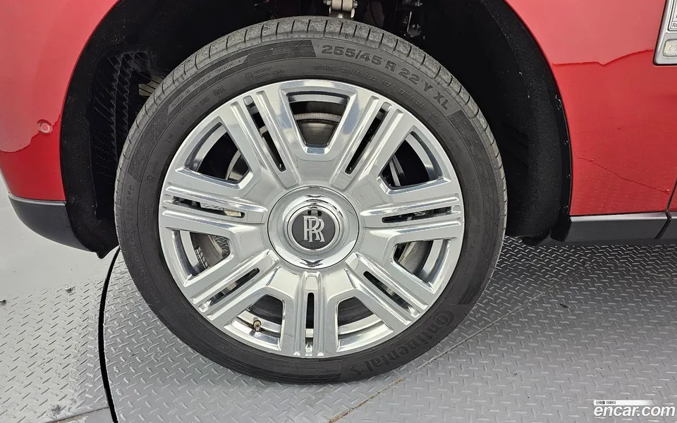 Rolls-Royce Cullinan 6.7 V12 2023 — миниатюра 5