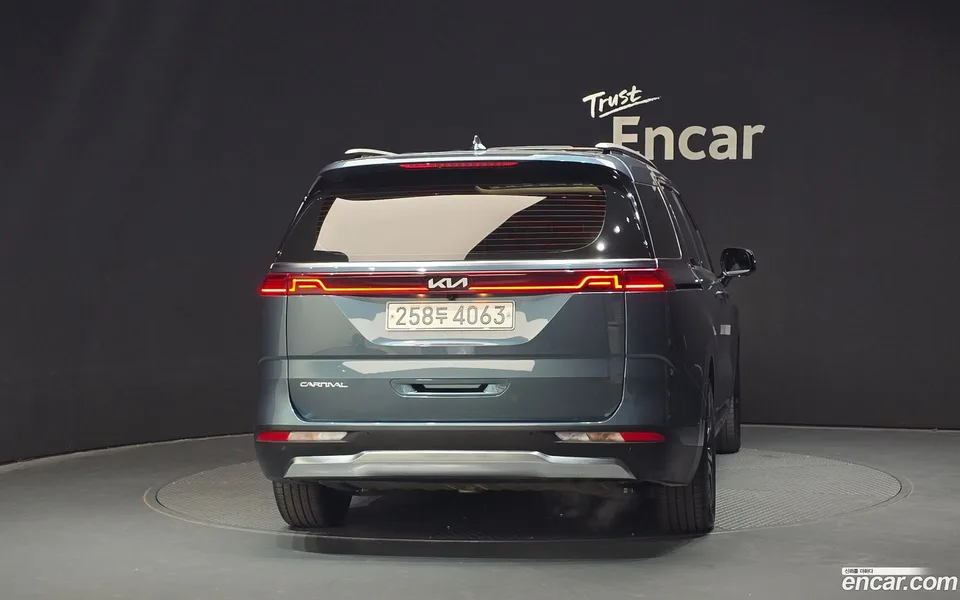 Kia Carnival 7 2022 — миниатюра 4