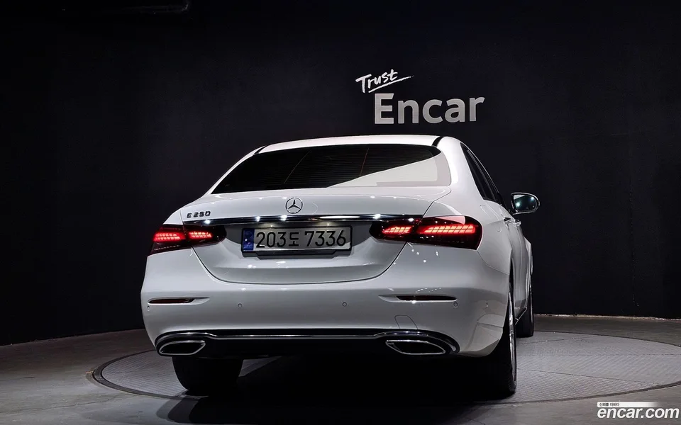 Mercedes-Benz E-Class E250 2022 — миниатюра 4