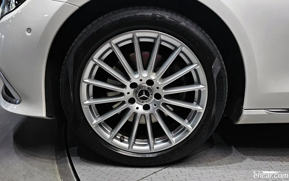 Mercedes-Benz E-Class E250 2022 — миниатюра 5
