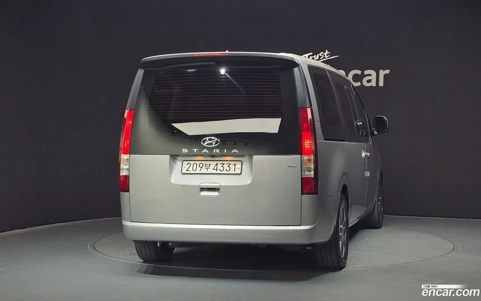 Hyundai Staria 4WD 9 2022 — миниатюра 4