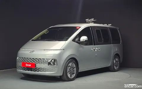 Hyundai Staria 2022 купить в Москве