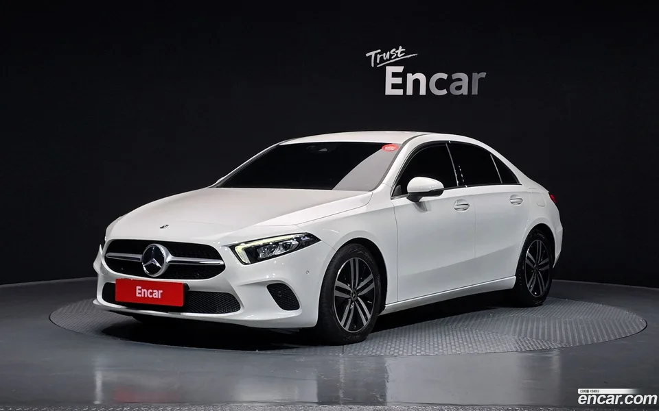 Mercedes-Benz A-Class A220 2022 — фото 1, купить с доставкой в Москву