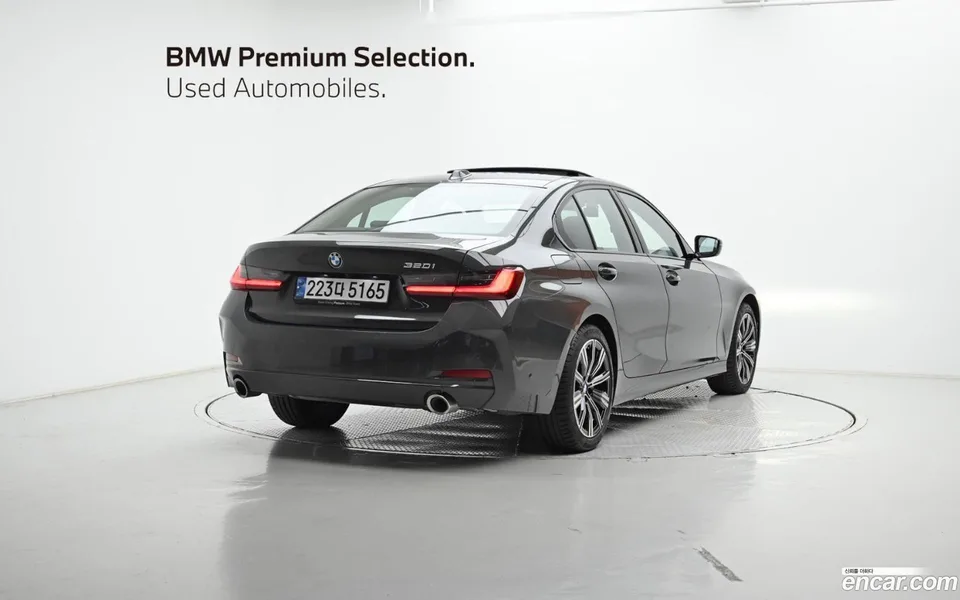 BMW 3 Series 320i 2025 — миниатюра 2