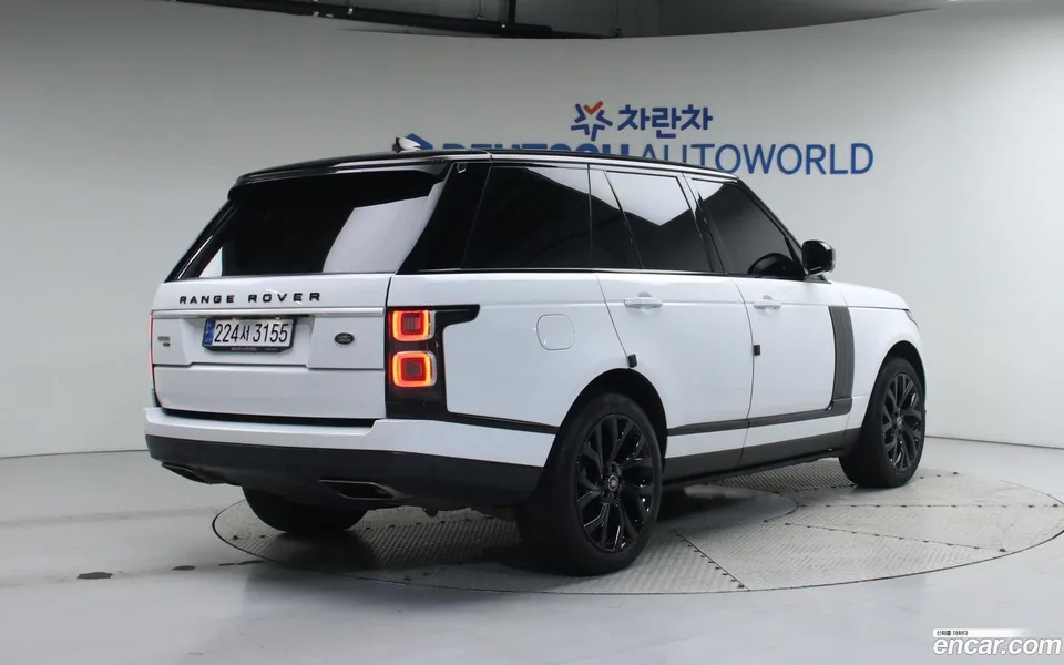 Land Rover Range Rover 5.0 SC AB 2022 — миниатюра 2