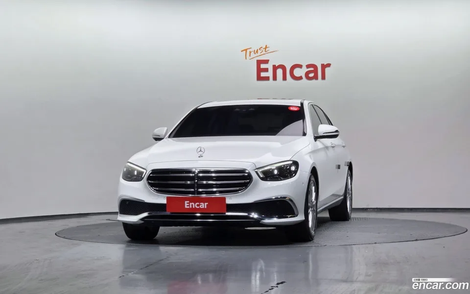 Mercedes-Benz E-Class E250 2023 — миниатюра 3