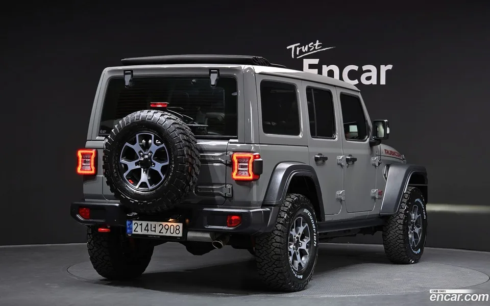 Jeep Wrangler 2.0 4 2022 — миниатюра 2