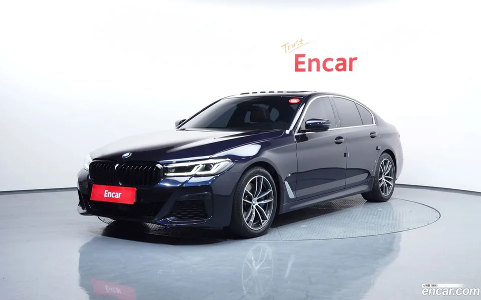 BMW 5 Series 523d M 2022 — фото 1, купить с доставкой в Москву