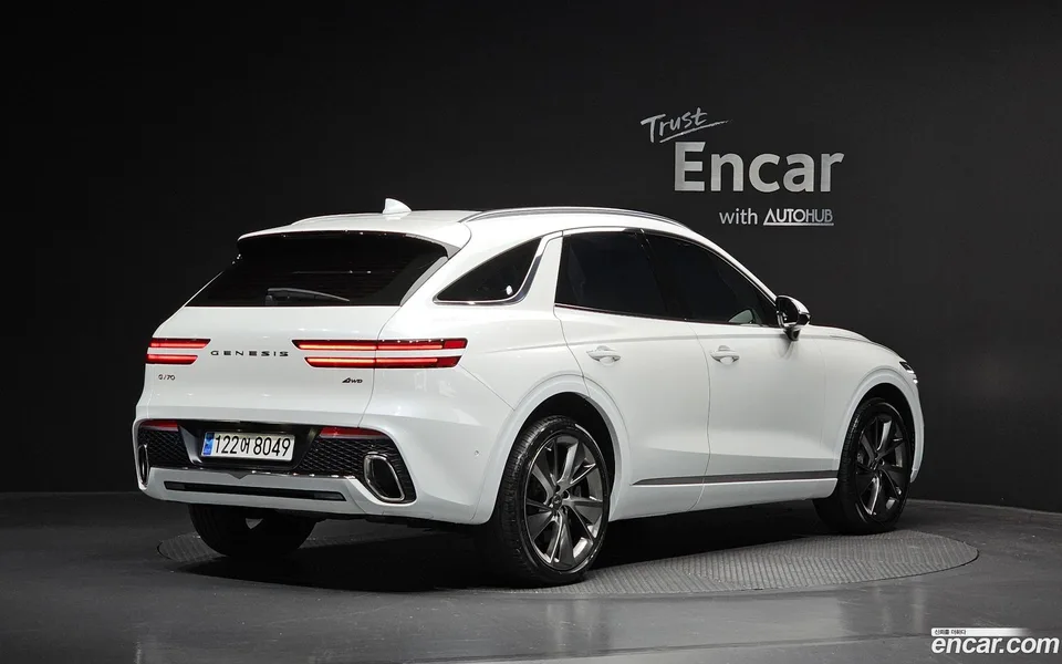 Genesis GV70 2.5T AWD 2023 — миниатюра 2
