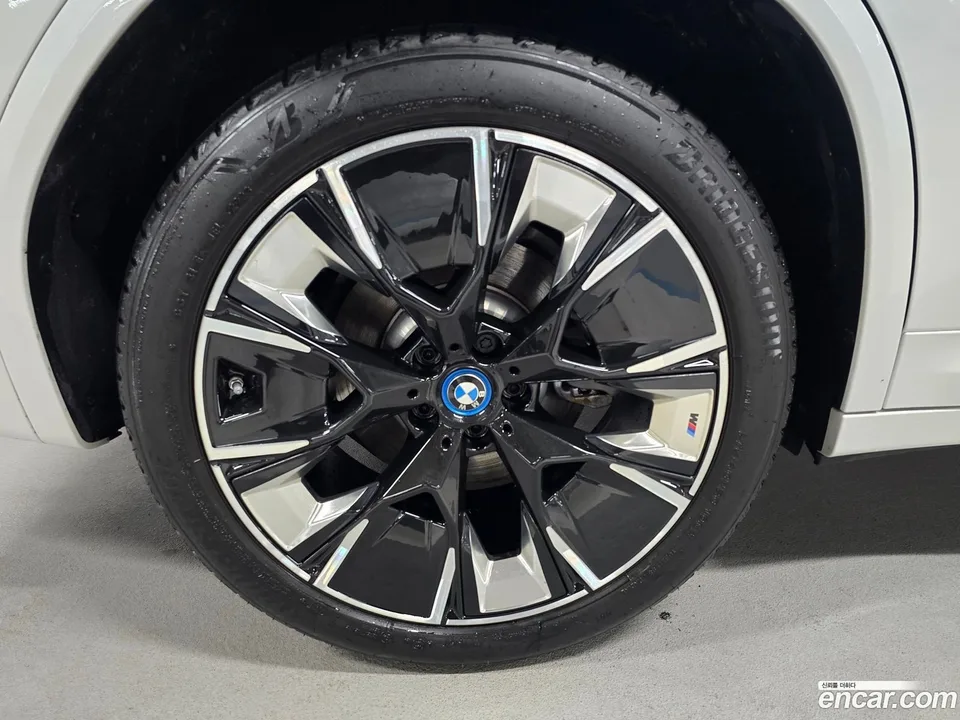 BMW iX3 M 2023 — миниатюра 5