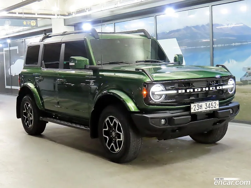 Ford Bronco 2.7 2023 — миниатюра 2