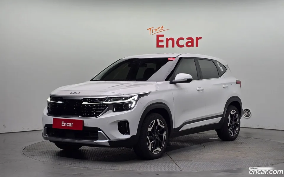 Kia Seltos 1.6 2WD 2025 — фото 1, купить с доставкой в Москву