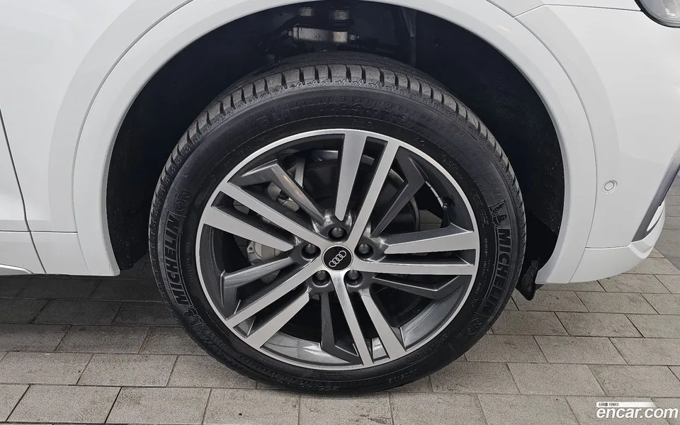 Audi Q5 45 TFSI 2023 — миниатюра 5