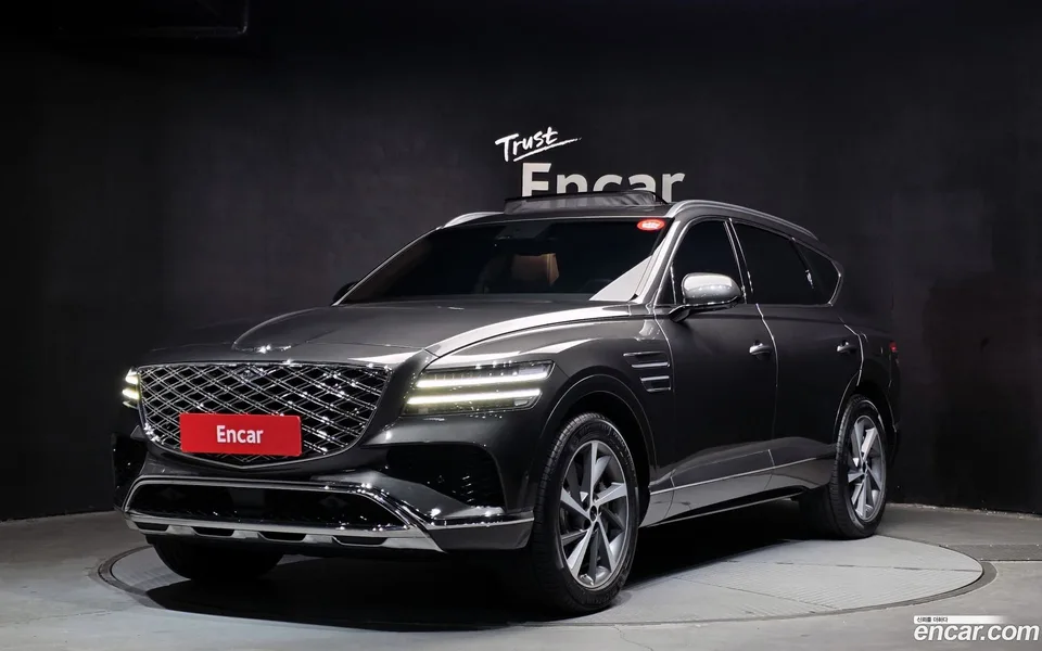 Genesis GV80 2.5T AWD 2023 — фото 1, купить с доставкой в Москву