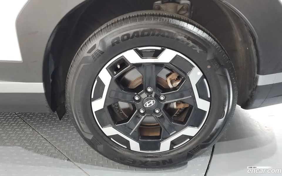 Hyundai SantaFe 2.5T 2WD 2023 — миниатюра 5