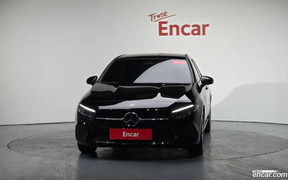 Mercedes-Benz A-Class A220 2025 — миниатюра 3