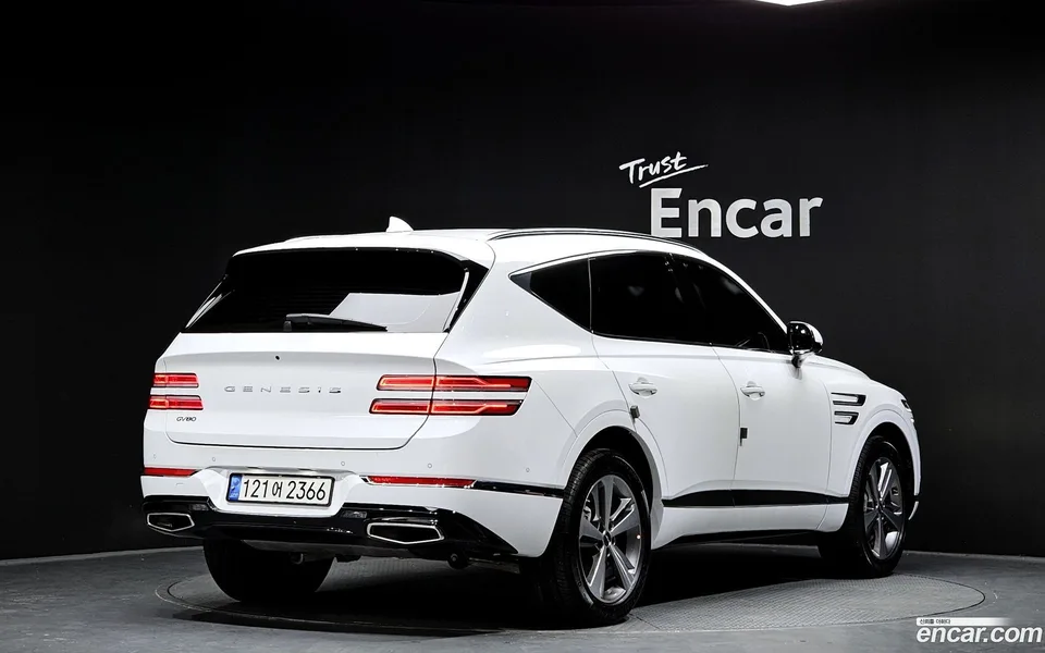 Genesis GV80 2.5T 2WD 2022 — миниатюра 2